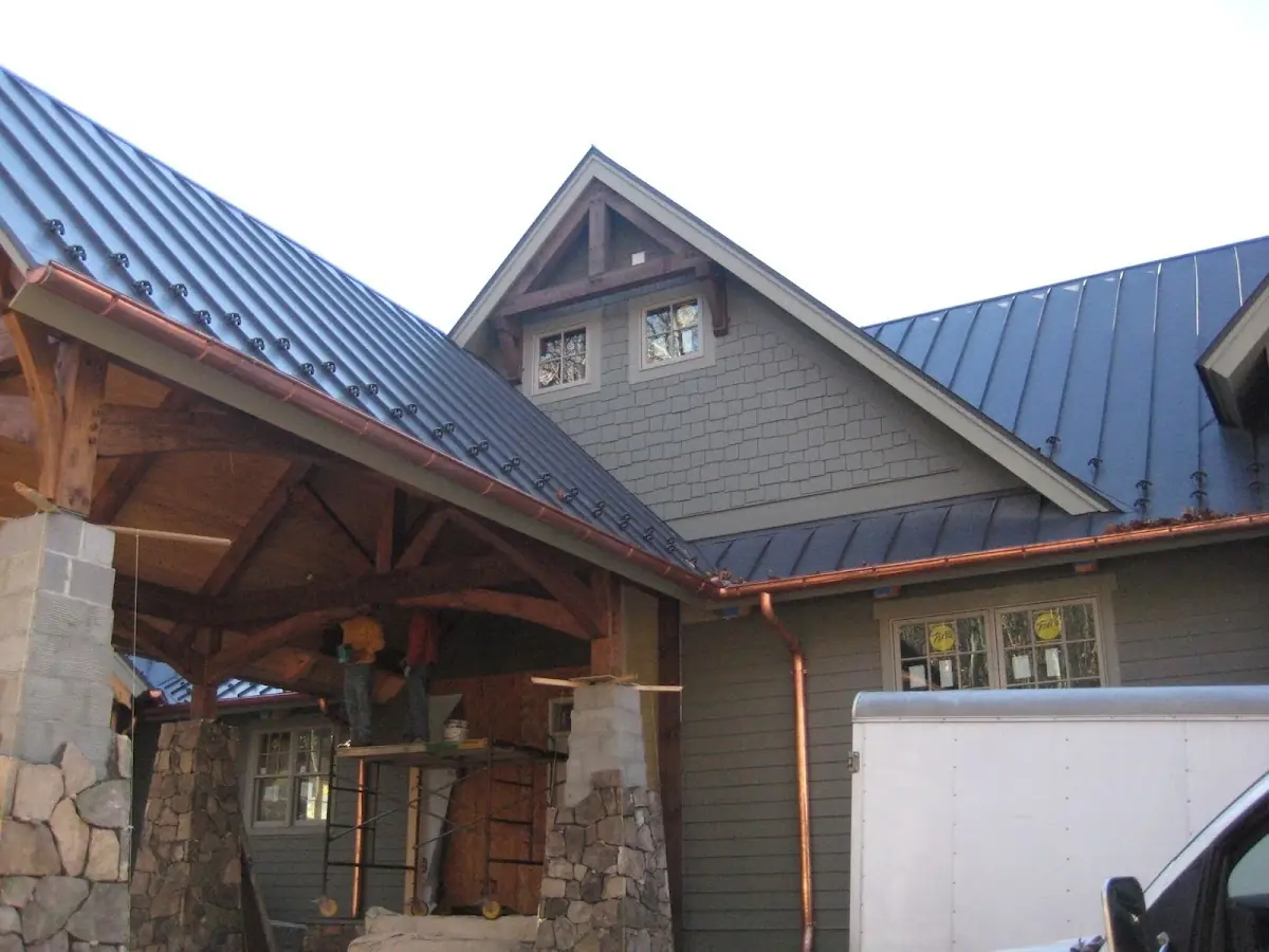 Craftsman Roofing team delivering quality roofing work in Dominion